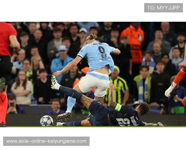 曼城的防线挑战逐渐加剧,队内球员如何应对更高压力,曼城战术打法 曼城的防线挑战逐渐加剧,队内球员如何应对更高压力,曼城战术打法